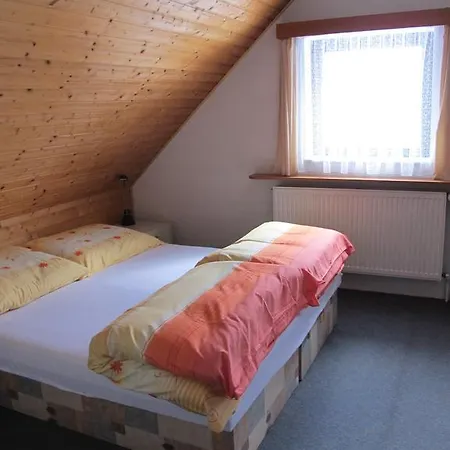 U Lakomce Desná