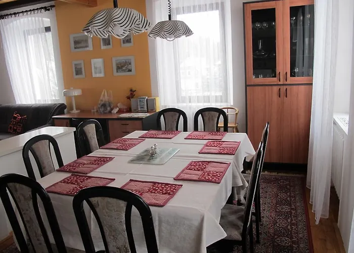 Penzion U Lakomce Desná