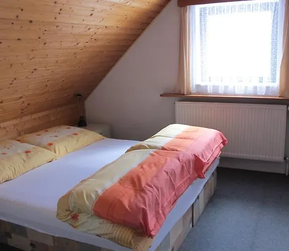 U Lakomce Desná